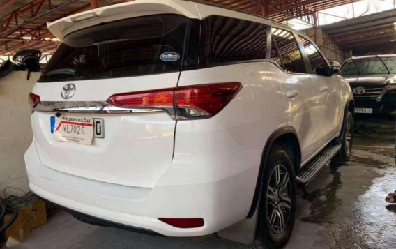 2017 TOYOTA Fortuner 24 G 4x2 Automatic White-1