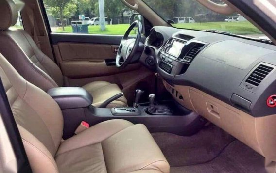 2013 Toyota Fortuner V 4x4 VNT Automatic transmission-7