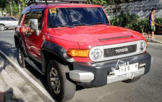 2016 Toyota FJ cruiser A/T 4x4 first owned lady driven