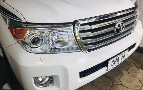 Toyota Landcruiser V8 local diesel 4x4 very fresh in and out 2011 