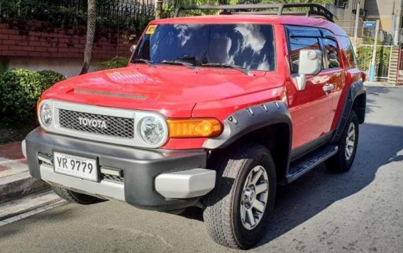 2016 Toyota FJ cruiser A/T 4x4 first owned lady driven-1