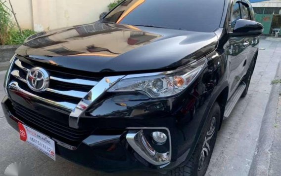 2018 TOYOTA Fortuner 24 G 4x2 Automatic Black