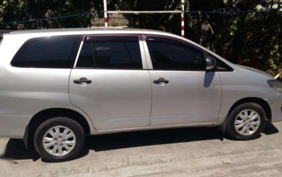 Toyota Innova 2013 Gas 2.0 E Fresh in and out-2