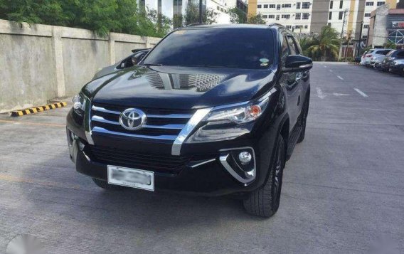 2017 Toyota Fortuner G 2.4 AT 8tkms only!-5