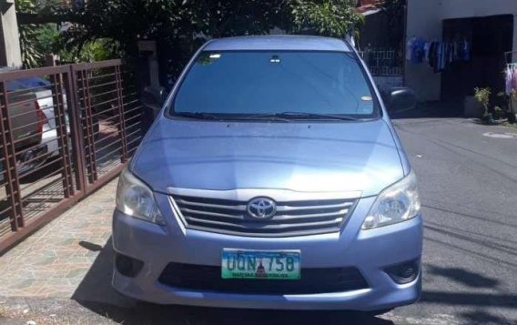 FOR SALE: Toyota Innova E 2013