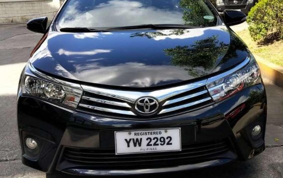 Toyota Corolla Altis 1.6 V 2016 model Automatic Transmission