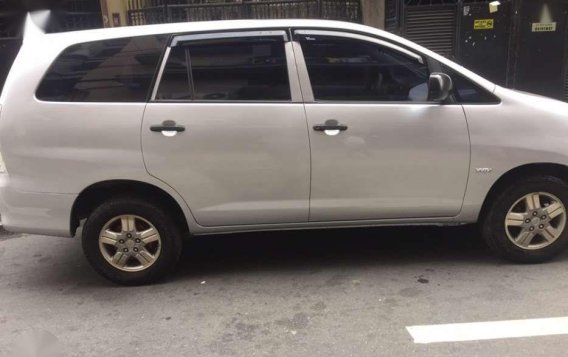 Toyota Innova 2010 J for sale -2