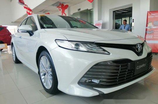 Toyota Camry 2018 FOR SALE-1