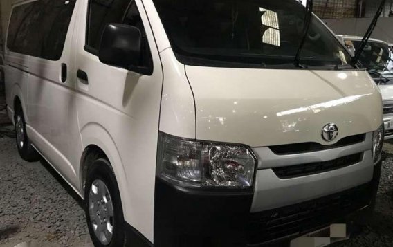 2018 Toyota Hiace Commuter 3.0L manual diesel -2