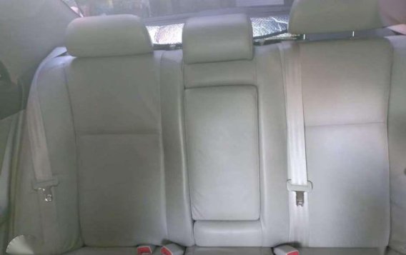 2010 Toyota Corolla Altis 2.0V for sale -3