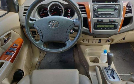 2010 Toyota Fortuner G Diesel FOR SALE-8