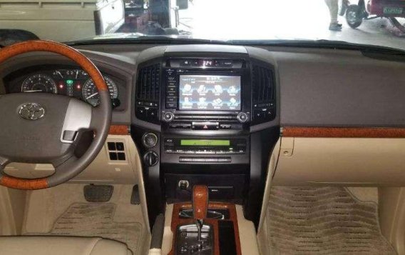 2012 Toyota Land Cruiser LC200 for sale-3