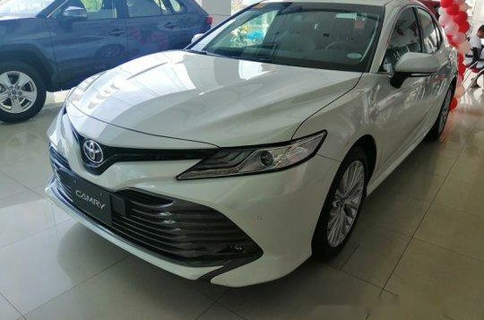 Toyota Camry 2018 FOR SALE-2