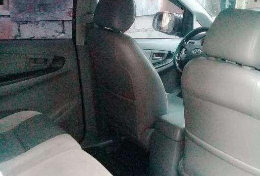 Toyota Innova E 2009 for sale-2