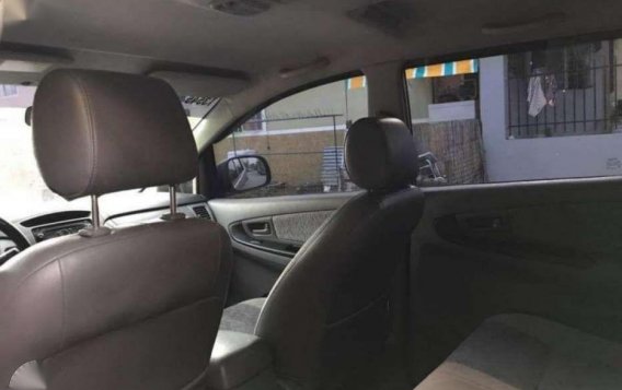 2011 Toyota Innova E for sale -2