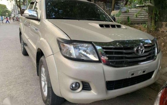 2014 Toyota Hilux 2.5G Gold Metallic FOR SALE