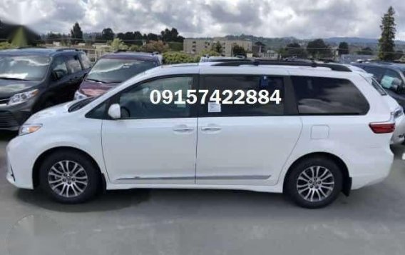 2019 Toyota Sienna Premium limited PWD for sale-3