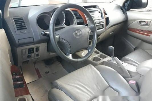 Toyota Fortuner 2009 G AT for sale-4