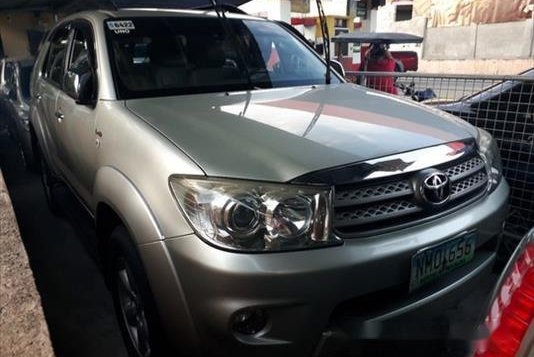 Toyota Fortuner 2009 G AT for sale