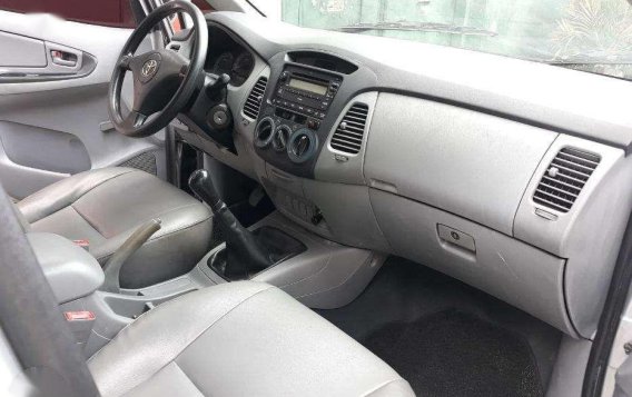 Toyota Innova 2009 for sale-4