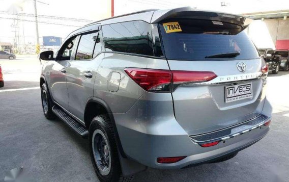 2016 Toyota Fortuner 4x2 mt FOR SALE-3