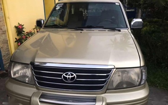 Toyota Revo VX 200 2004 FOR SALE-6