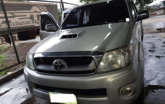 Toyota Hilux G 2011 top of the line matic diesel 4x4-6