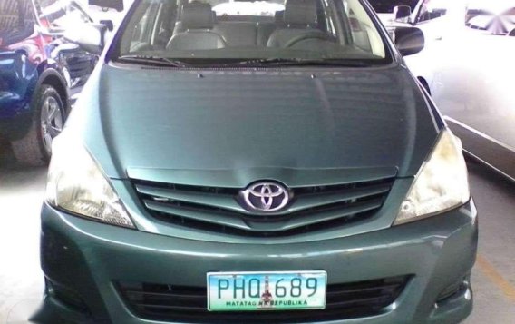 2010 Toyota Innova E for sale