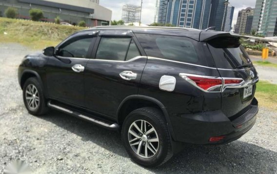 2017 Toyota Fortuner V jackani FOR SALE-5