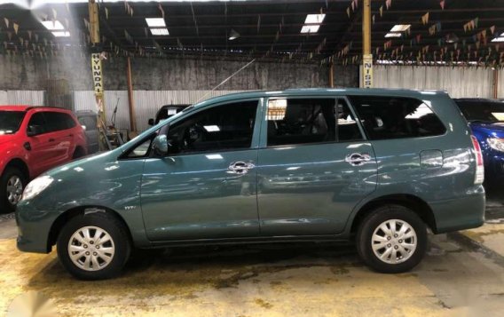 2010 Toyota Innova E AT gas 60kms first owned-3