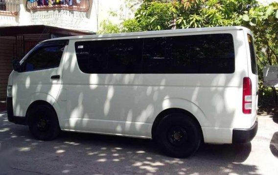 2017 Toyota Hiace Commuter 3.0 White -4