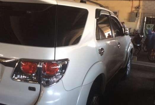 TOYOTA Fortuner g vnt manual diesel 2013-2