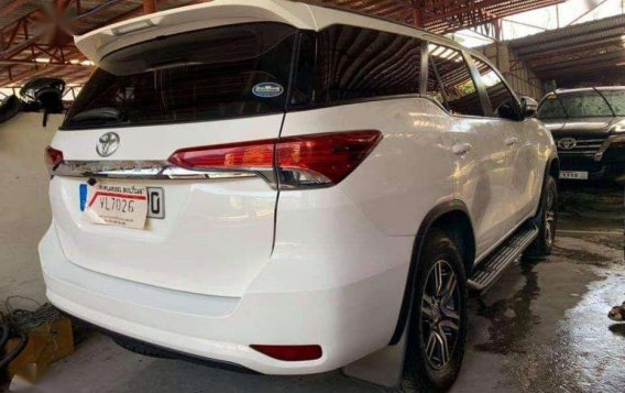 Toyota Fortuner G 2017 White-First Owned-1