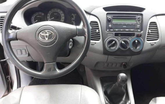 Toyota Innova 2009 for sale-3