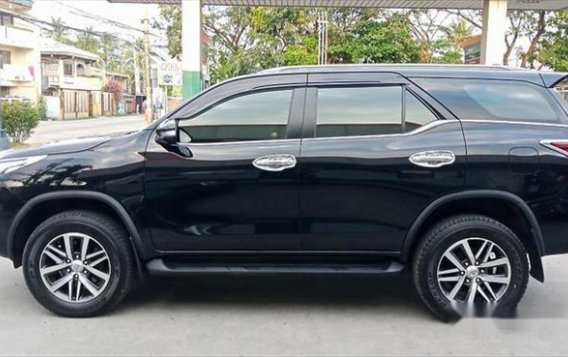 Toyota Fortuner 2016 V AT for sale-4