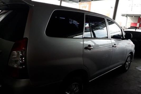 Toyota Innova 2013 E AT for sale-2