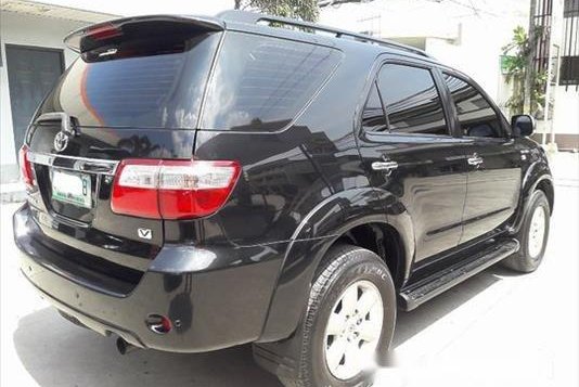 Toyota Fortuner 2011 V AT for sale-4