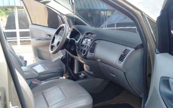 2010 Toyota Innova Sports Runner MT for sale-5