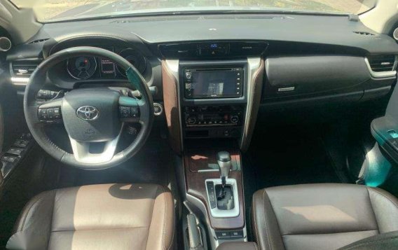 2017 Toyota Fortuner 2.4 V AT Diesel 4x2-5