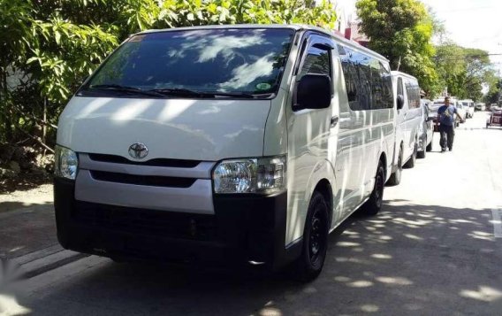 2017 Toyota Hiace Commuter 3.0 White -2