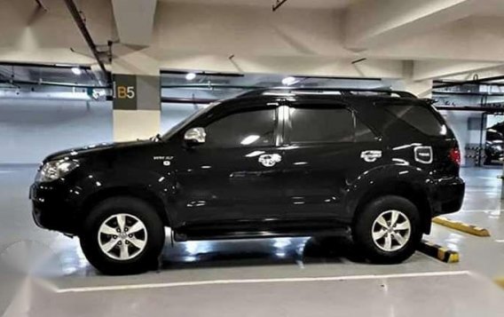 2009 Toyota Fortuner G AT for sale-3
