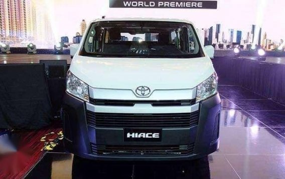 2019 The all new Toyota Hiace commuter deluxe low dp