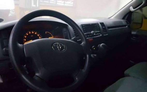 2017 Toyota Hiace Commuter Diesel for sale -1