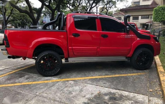 SELLING TOYOTA Hilux 2.5 G Vigo-1