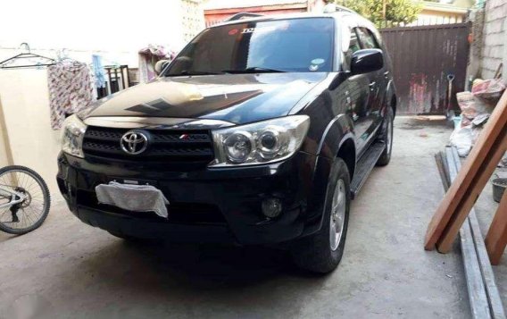 TOYOTA Fortuner G 2010 FOR SALE-1