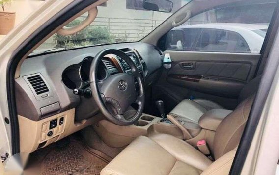 Cheapest 2010 Toyota Fortuner 4x2 G Diesel Lady Driven-11