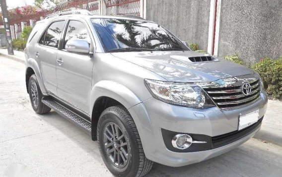 2015 Toyota Fortuner V Diesel AT Casa Maintained 