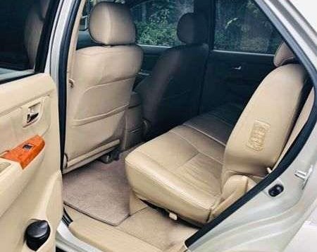 Cheapest 2010 Toyota Fortuner 4x2 G Diesel Lady Driven-10