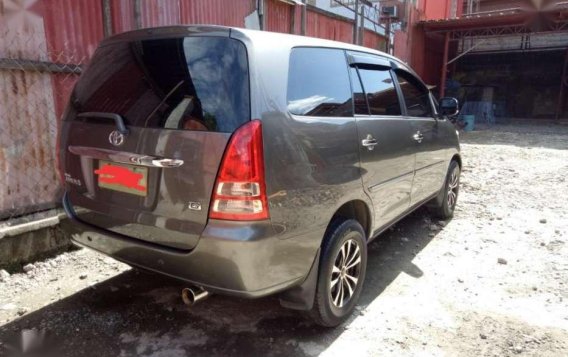 SELLING TOYOTA Innova G 2005 AT-1