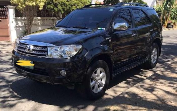 Toyota Fortuner 2009 G Gas Automatic FOR SALE